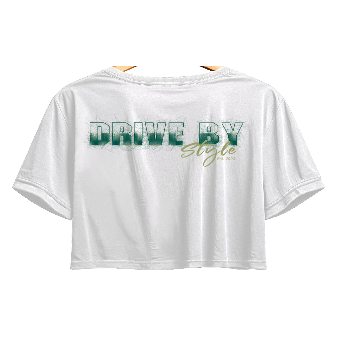 Camiseta corta estilo drive by mujer blanca